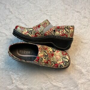 Klogs‎ Footwear Women's Clogs Shoes Slip On Love Heart Print Slip Resistant